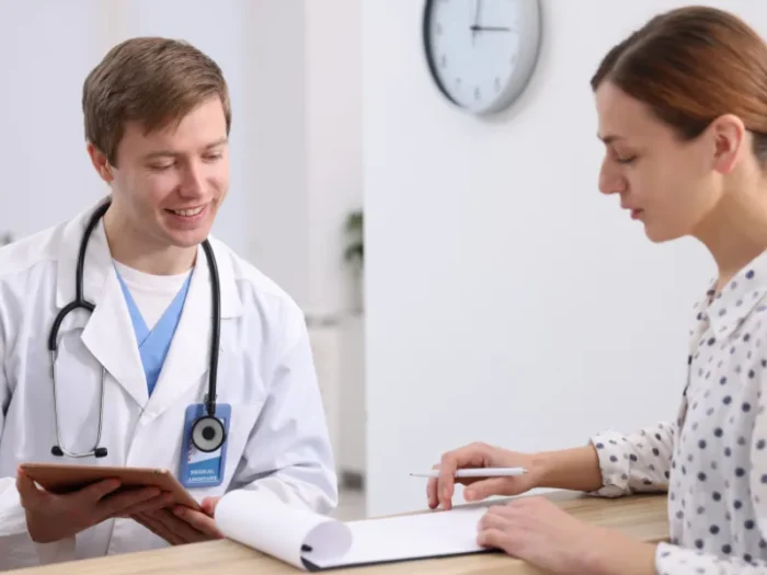 Comunicación Con Pacientes Y Familiares En El Entorno Clínico