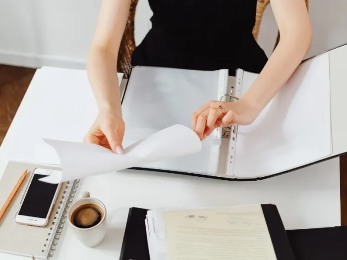 Operaciones auxiliares de servicios administrativos y generales