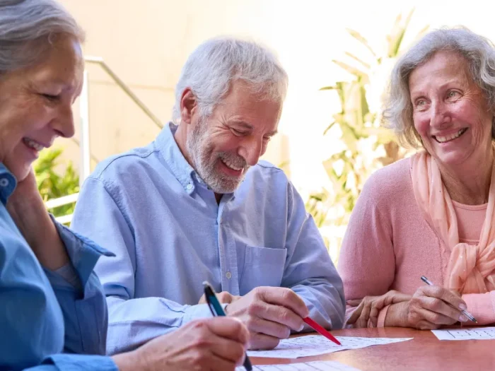 Programas Terapéuticos Cognitivos Y Fisico-Deportivos En Ancianos.